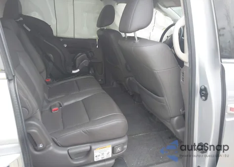 2015 Honda Odyssey Touring/Touring Elite из США, поврежденный, VIN 5FNRL5H97FB092801